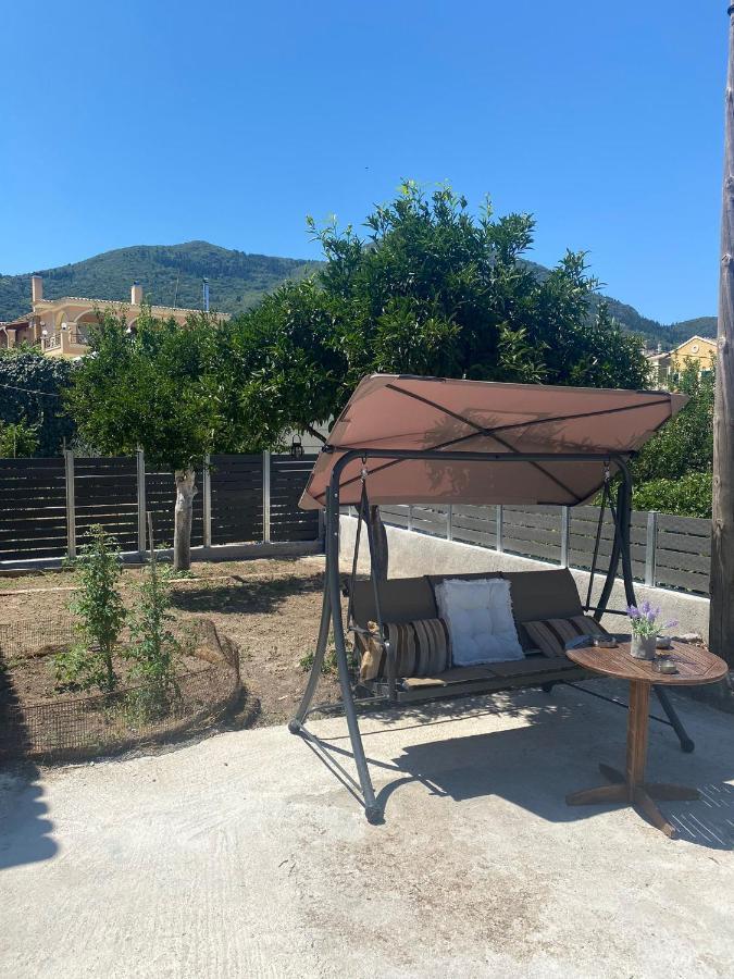 Nikos' Home Gastouri  Luaran gambar